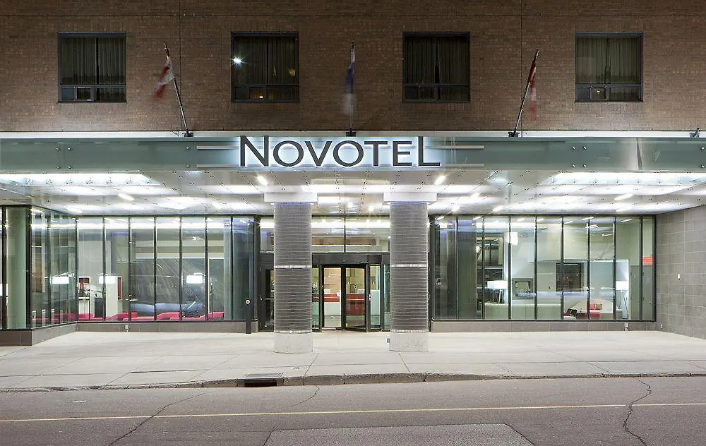 Doubletree By Hilton Ottawa Downtown Hotel