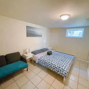 https://home2home-banff-trail-suite-a.calgaryhotelsearch.com