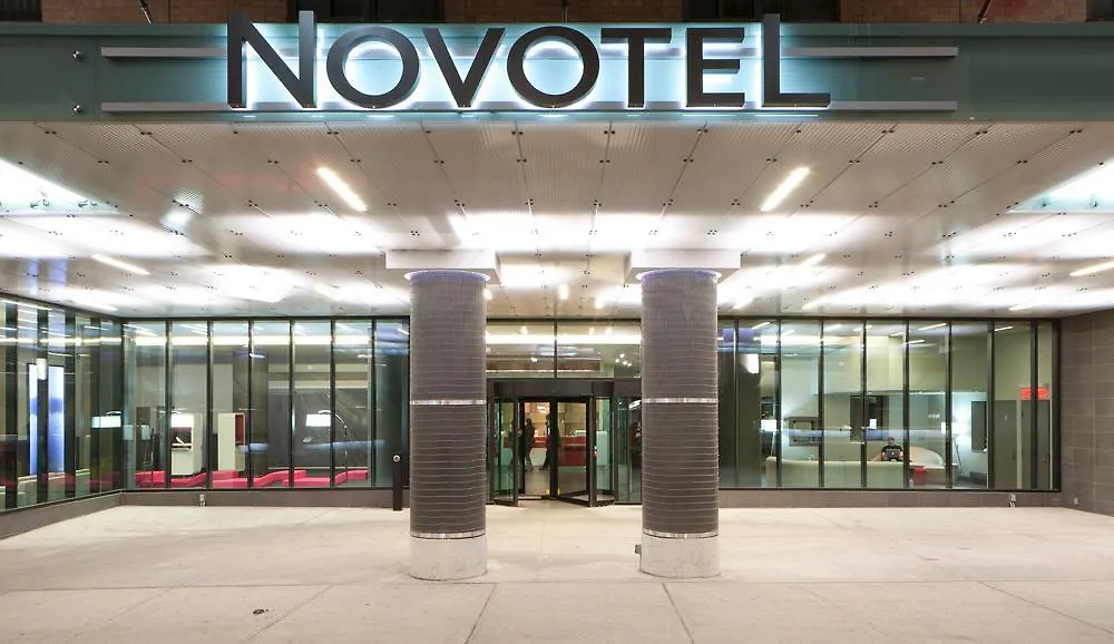 Doubletree By Hilton Ottawa Downtown Hotel