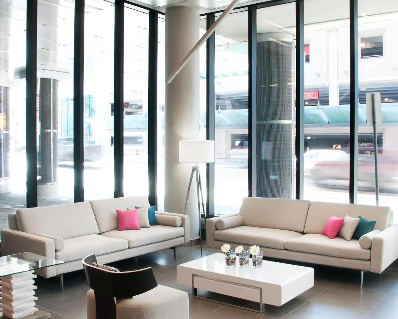 Doubletree By Hilton Ottawa Downtown Hotel