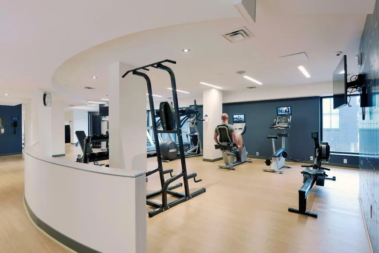 Doubletree By Hilton Ottawa Downtown Hotel 4*,