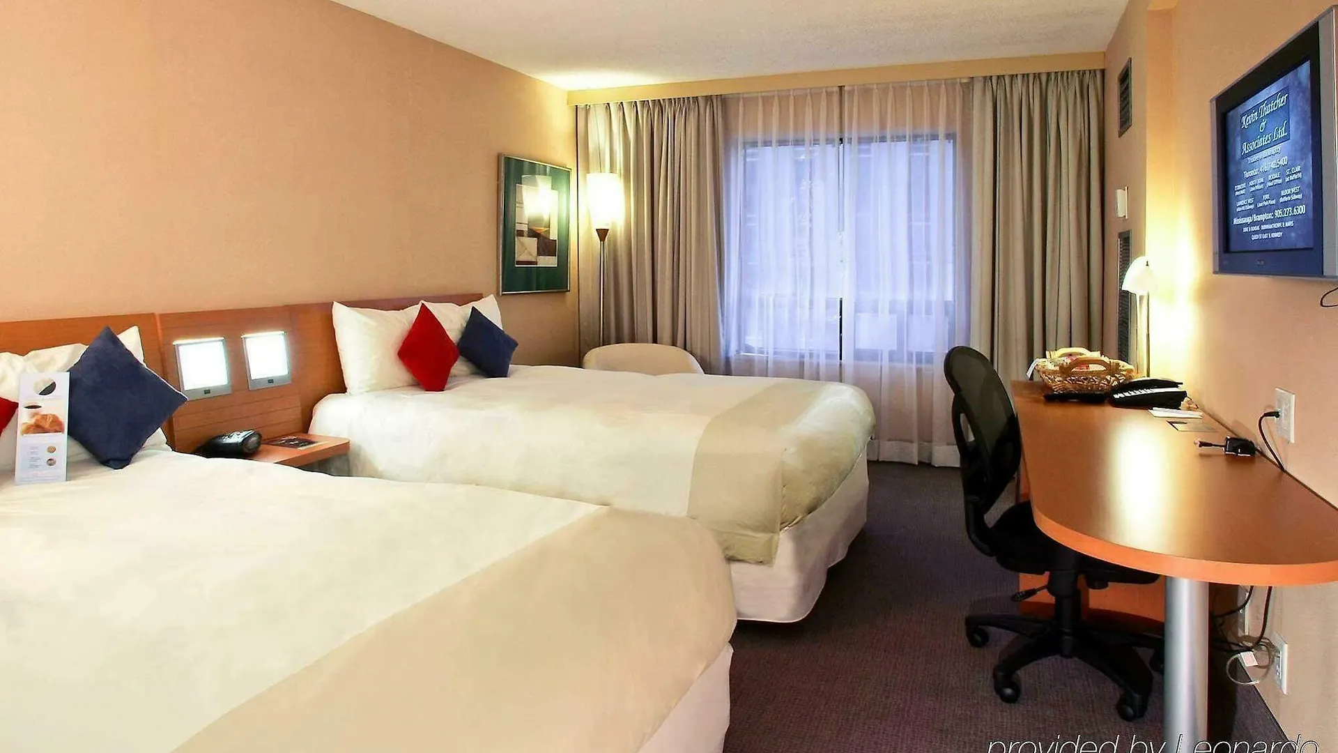 Doubletree By Hilton Ottawa Downtown Hotel 4*,  Canadá